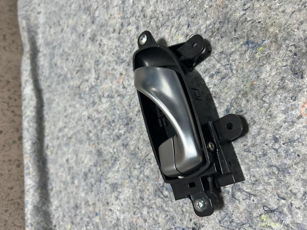 2014-2022 Infiniti Q50 Front Left Driver Side Interior Door Handle OEM – photo 4