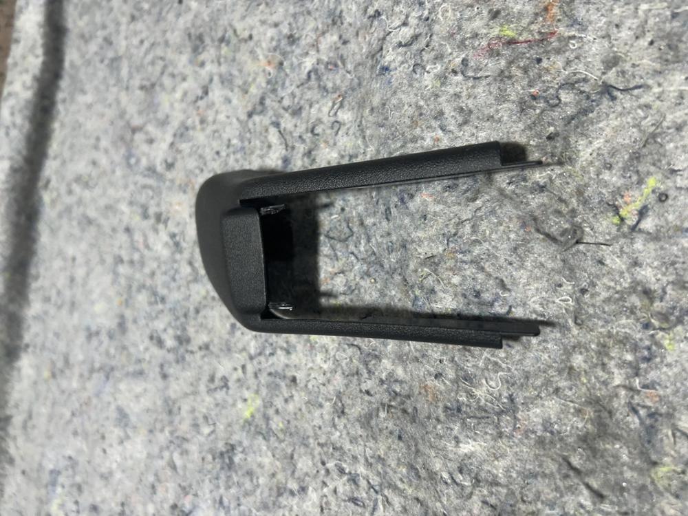 2014-2023 Infiniti Q50 Q60 Front LH Driver Seat Track Corner Cap Trim Cover OEM – photo 4
