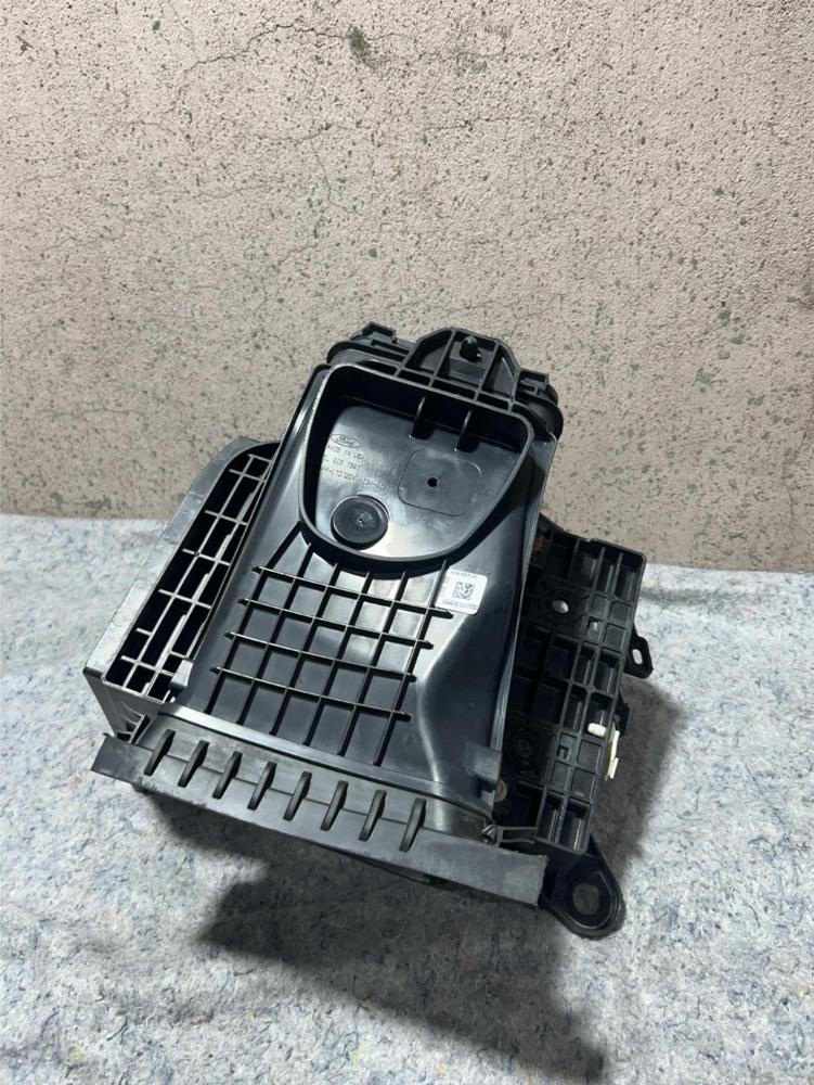 Ford F250 F350 F450 King Ranch 17-19 OEM 6.7L Diesel Powerstroke Air Intake Duct – photo 1