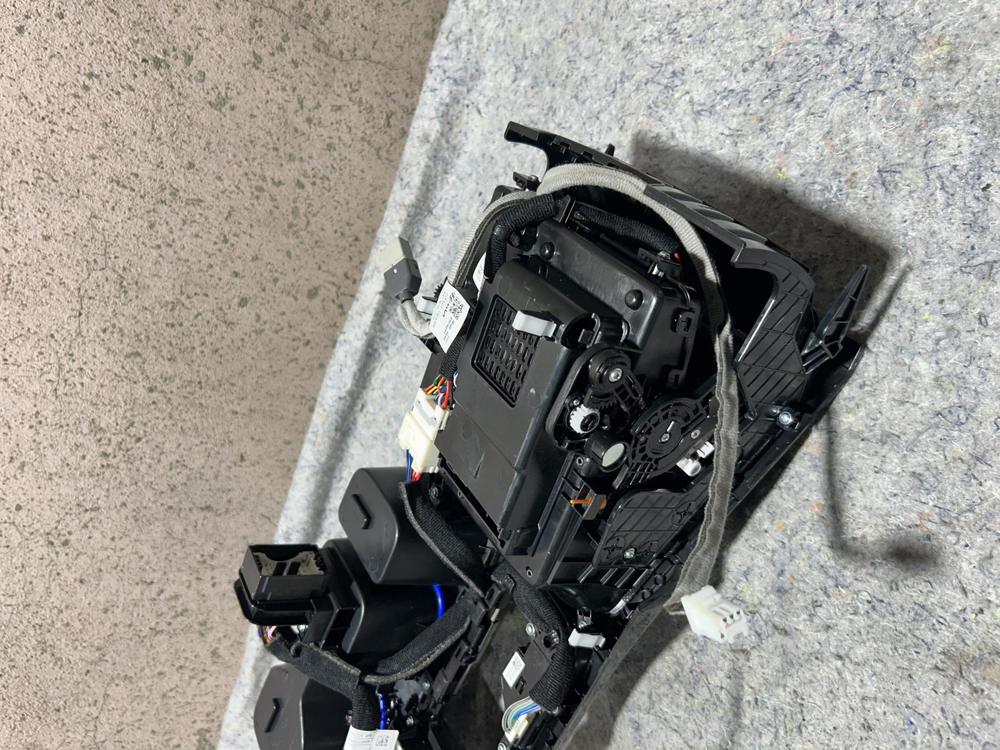 2024 Kia Telluride Center Console Unit – photo 2