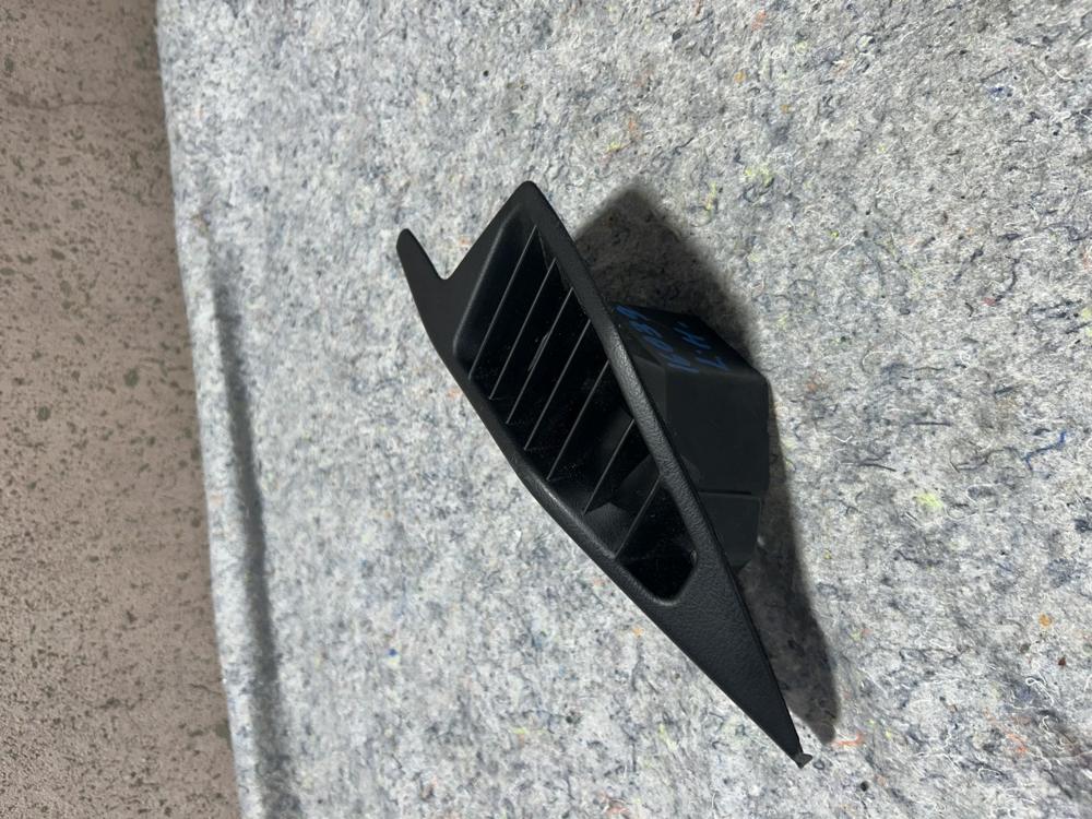 1991-2005 Acura NSX Driver Left Dashboard Air Vent Outlet Cover 77472-SI0-A00ZC – photo 4