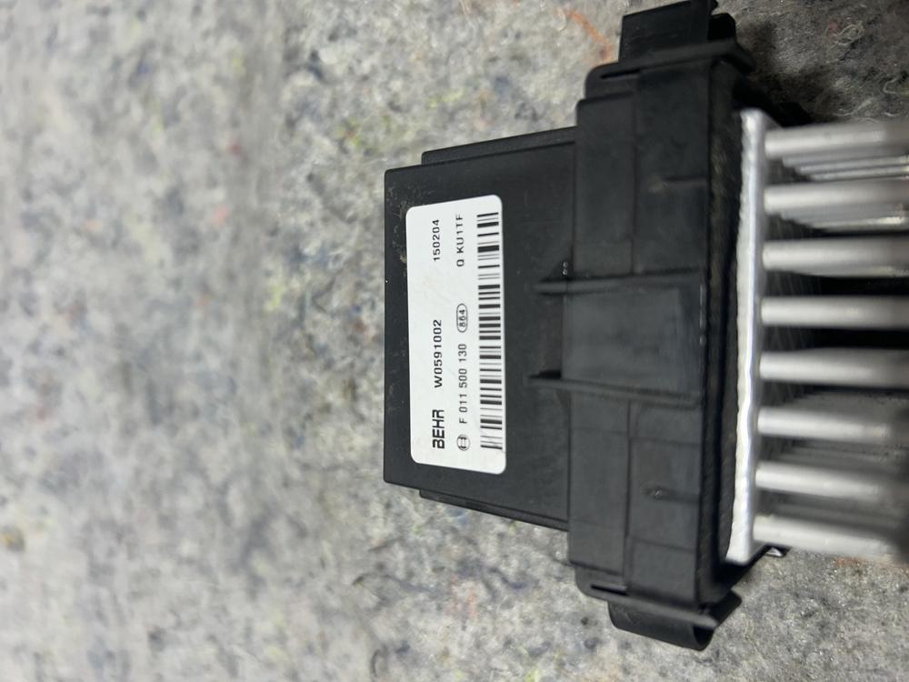 2017 Chrysler Pacifica Heater Blower Motor Fan Resistor W0591002 – photo 4