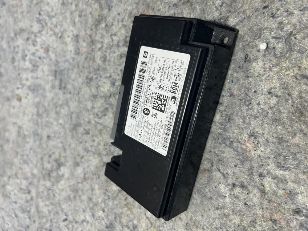 2011-2014 Dodge Challenger OEM Radio Navigation Telematics Module 05091959AA – photo 3