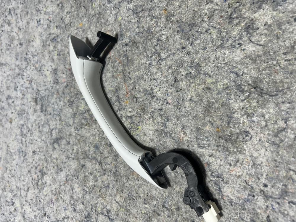Exterior Keyless Door Handle Front Left Mercedes W205 C43 C300 OEM – photo 2