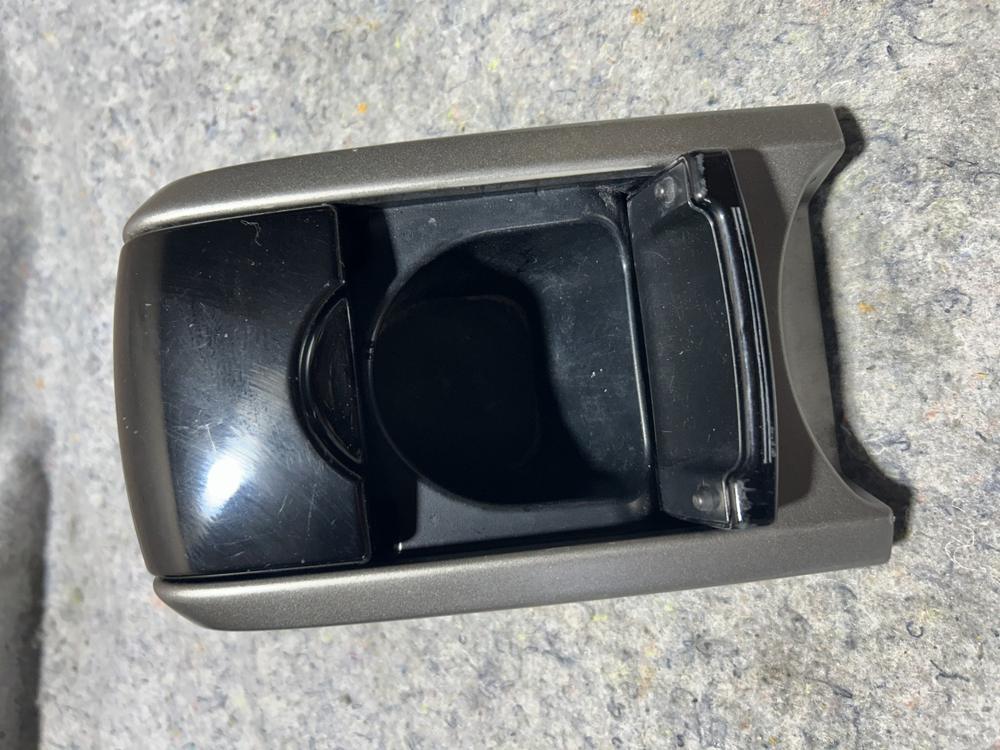 2004-2009 Toyota Prius Center Console Cup Holder Trim OEM 1A8CA-009G – photo 4