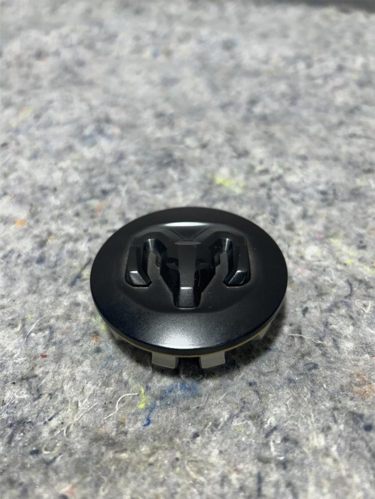 2 1/2" Dodge RAM 1500 Black Center Cap 6K18RXFAA – photo 1