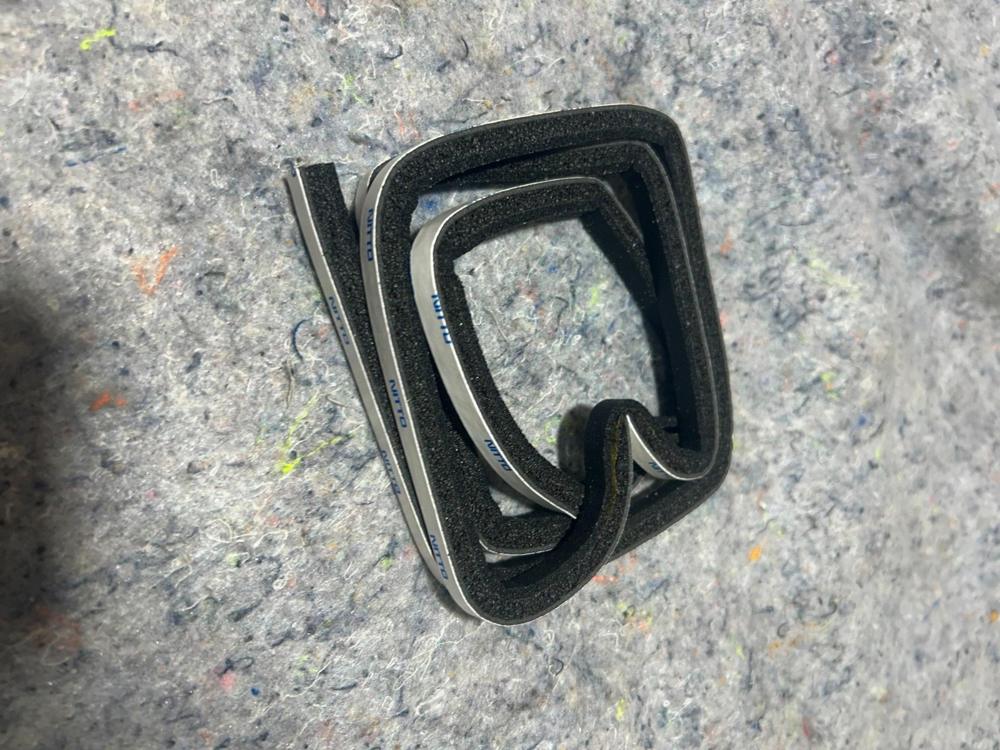 Brand New Cross Member Seal Genuine Mercedes W211/C219 - A2118311198 – photo 2