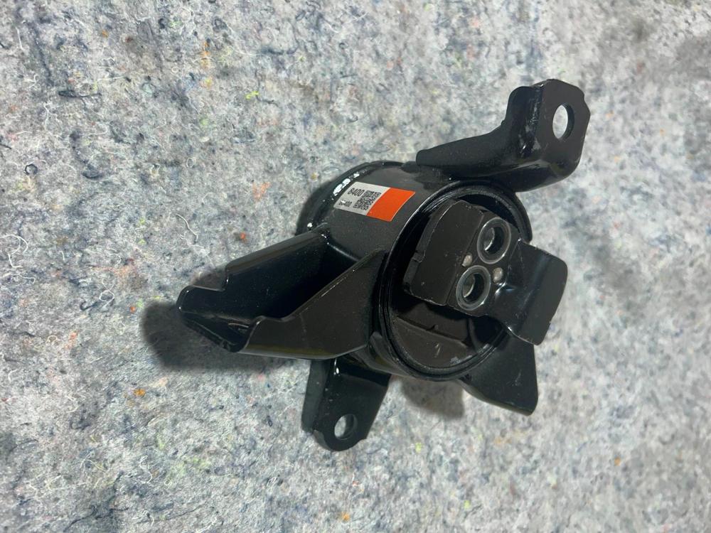 2020-2025 Kia Telluride AWD 3.8L Transmission Left Mount Insulator Bracket OEM – photo 3