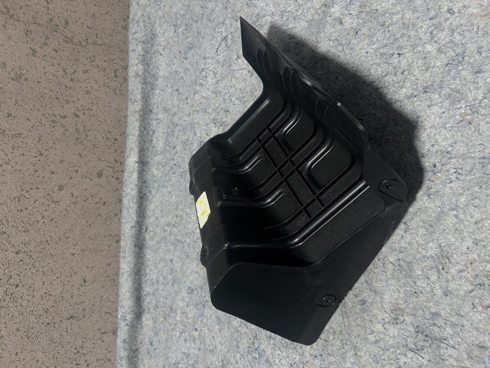 2020-2025 Kia Telluride Rear Bumper Right Side Lower Support Bracket OEM – photo 3