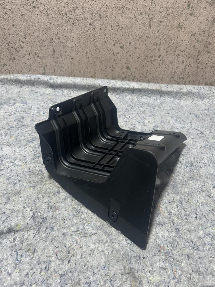 2020-2025 Kia Telluride Rear Bumper Left Side LH Lower Support Bracket OEM – photo 1