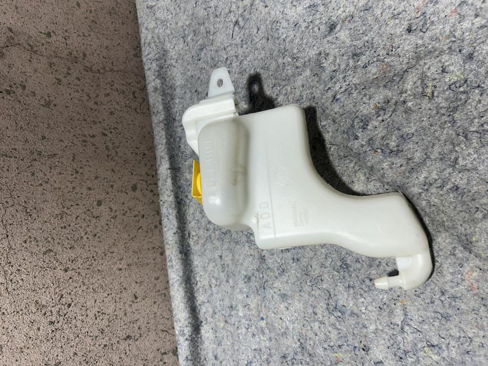 2007-2012 Dodge Caliber SE Radiator Coolant Tank Bottle Reservoir 0505815AH – photo 2
