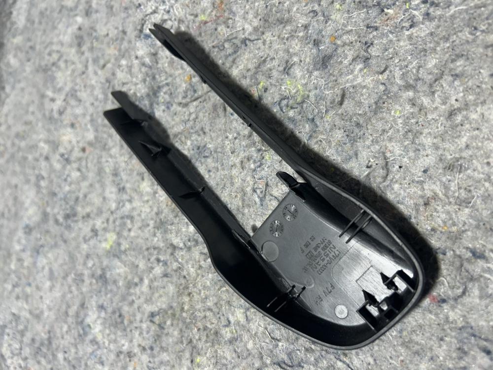 14-23 Infiniti Q50 Q60 Front Right Seat Track End Rearward Inner Cover Cap OEM – photo 2