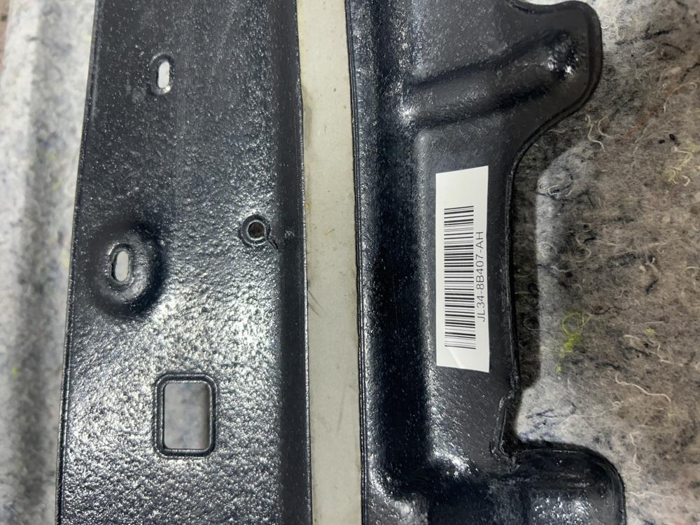 2019 Ford F150 Intercoller Air Guide Duct Channel JL34-8B407-AH OEM – photo 3