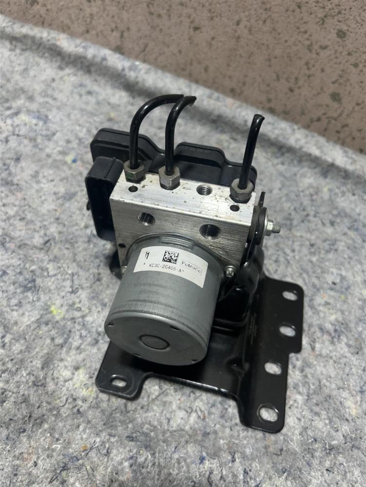 19 Ford F2500 Super Duty ABS Anti Lock Brake Pump Module Unit KC3C2C405A – photo 1