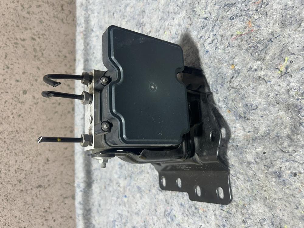 19 Ford F2500 Super Duty ABS Anti Lock Brake Pump Module Unit KC3C2C405A – photo 2