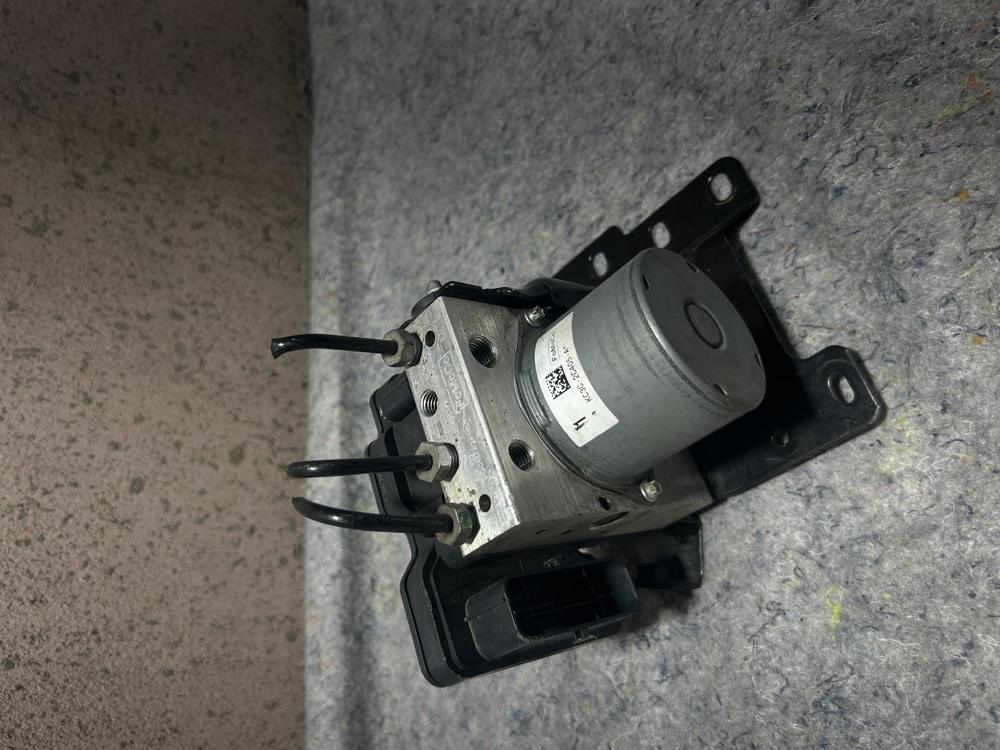19 Ford F2500 Super Duty ABS Anti Lock Brake Pump Module Unit KC3C2C405A – photo 3
