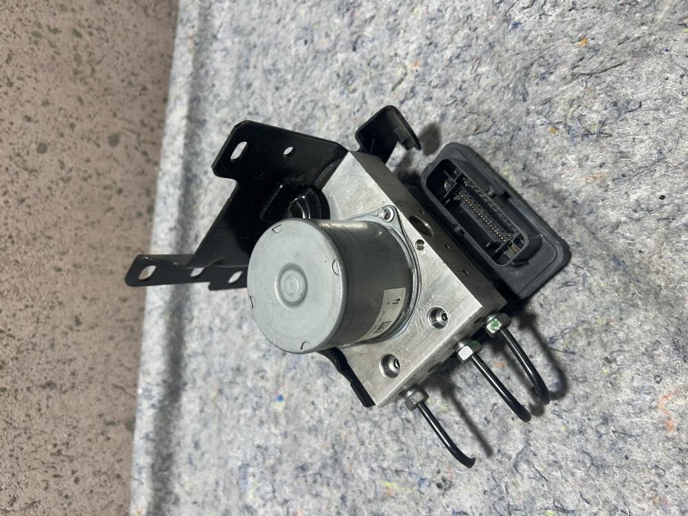 19 Ford F2500 Super Duty ABS Anti Lock Brake Pump Module Unit KC3C2C405A – photo 4