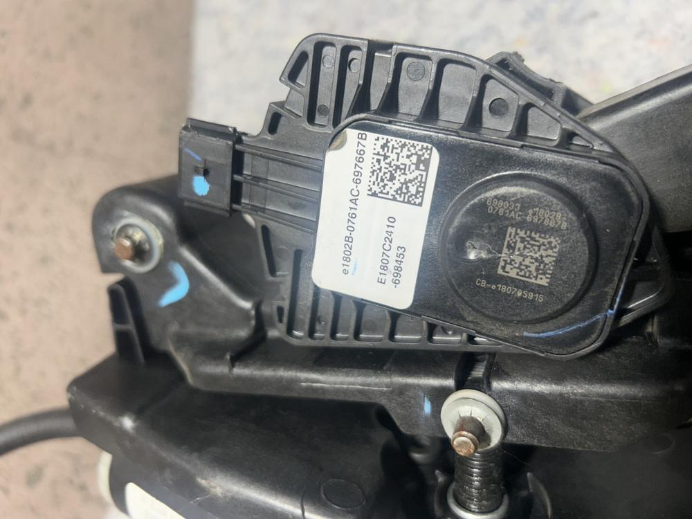 2015-2020 Ford F150 OEM Adjustable Gas & Brake Pedal Set W/memory FL34-9F836-BD – photo 4