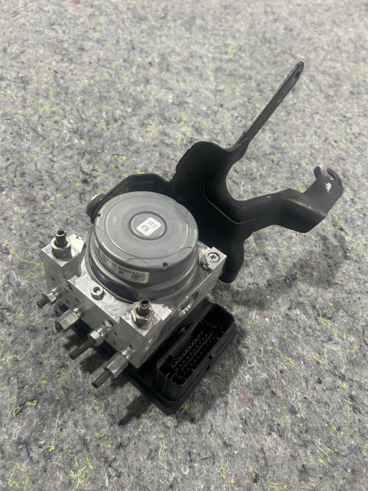 16-17 Toyota Yaris ABS Unit Antilock Brake Pump Control DB1S437A0A – photo 1