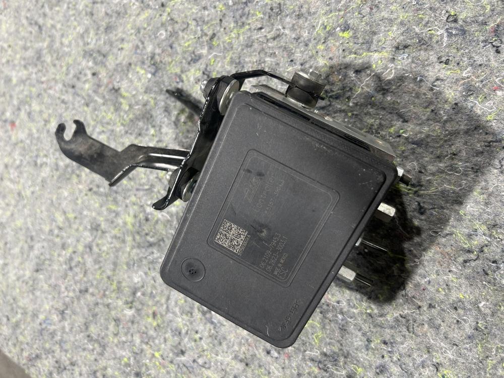 16-17 Toyota Yaris ABS Unit Antilock Brake Pump Control DB1S437A0A – photo 2
