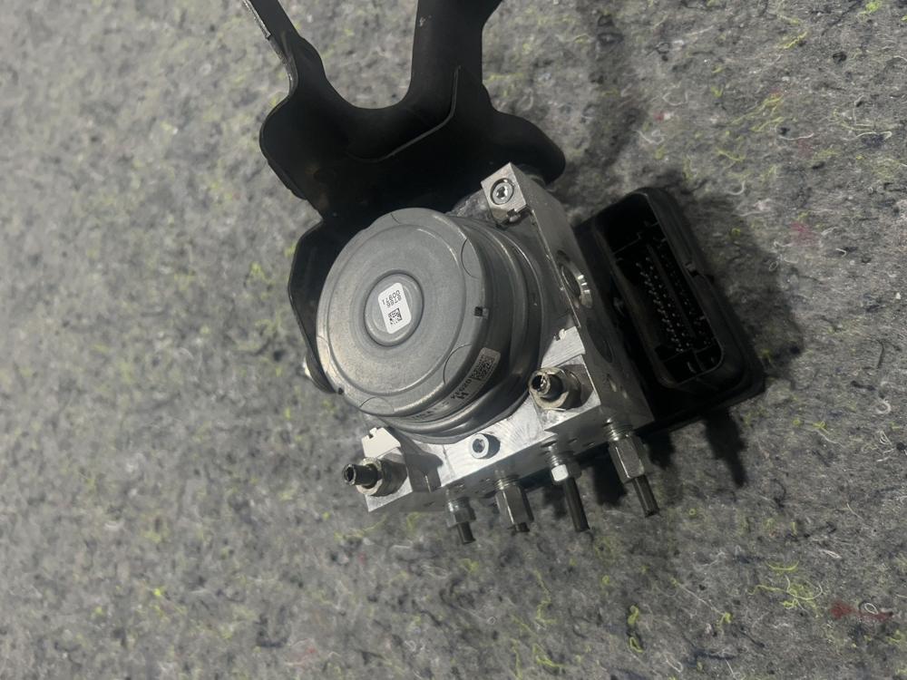 16-17 Toyota Yaris ABS Unit Antilock Brake Pump Control DB1S437A0A – photo 3