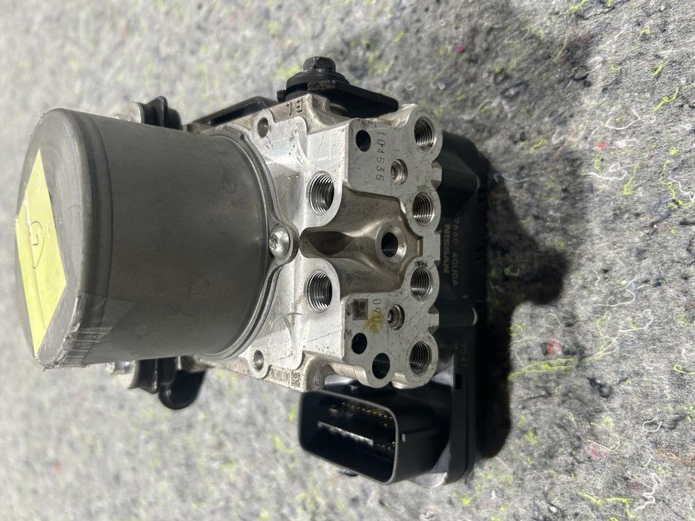2016-2018 Inifiniti Q50 ABS Pump Control Module UH488 – photo 2
