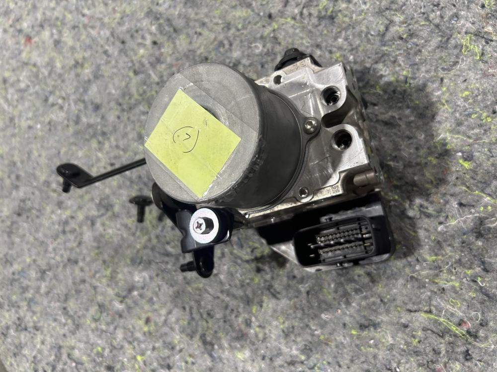 2016-2018 Inifiniti Q50 ABS Pump Control Module UH488 – photo 4