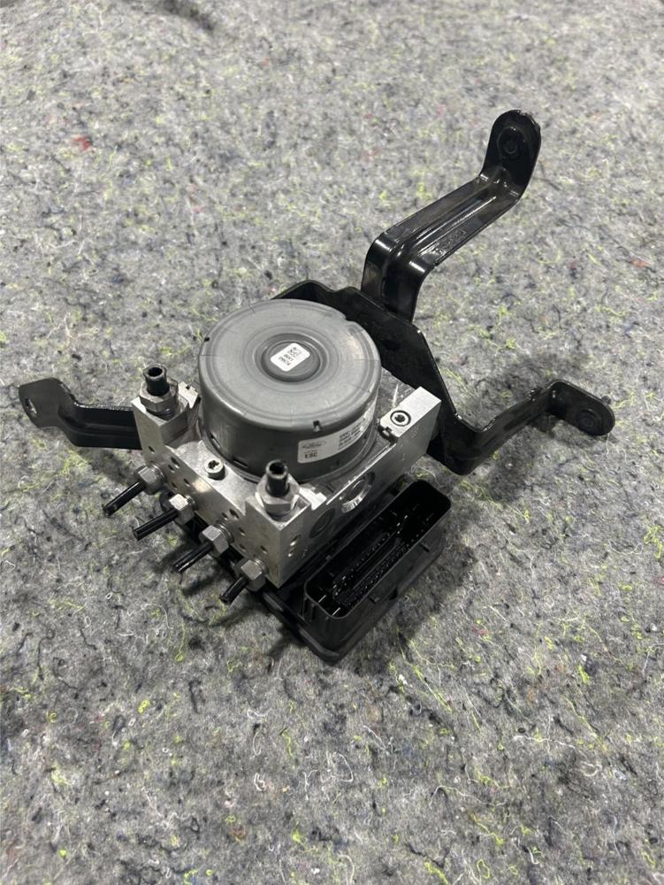 2015-2017 Fr Mustang GT 5.0 ABS Anti Lock Brake Pump Control GR3C-2C405-BD – photo 1