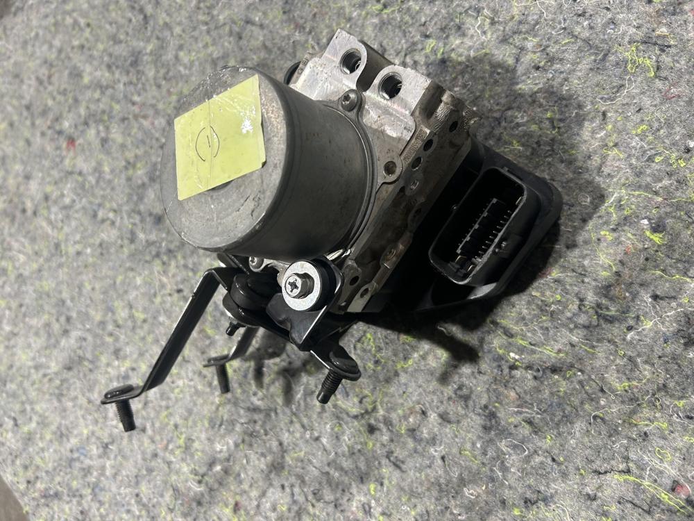 2014-2015 Infiniti Q50 ABS Anti Lock Brake Pump Module 133800-5810 OEM – photo 3