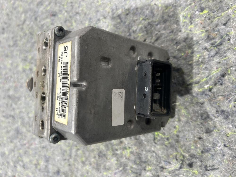 2008 C6 Corvette OEM 25847888 ABS Anti Lock Brake Module Pump – photo 3