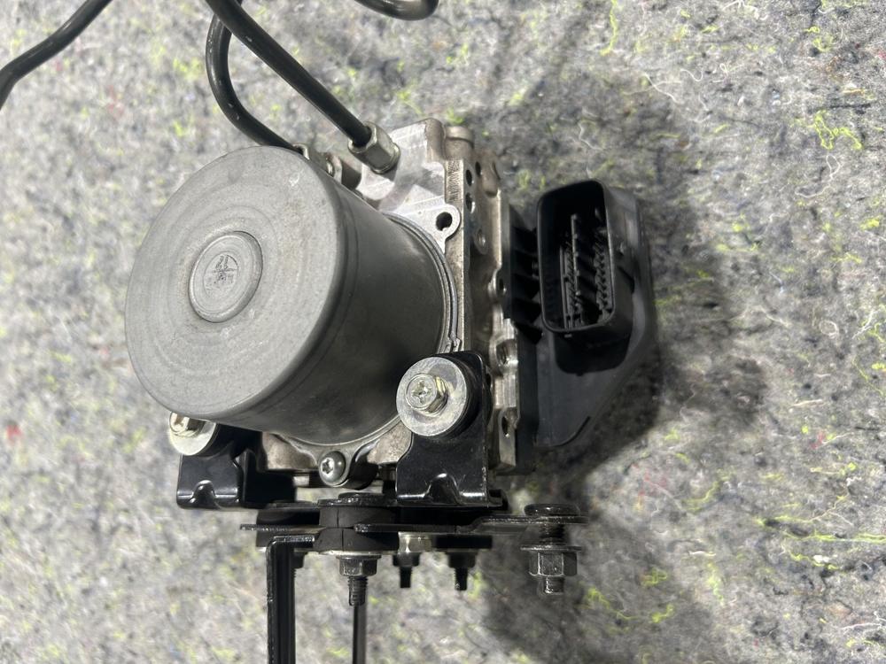 2014 Infiniti Q50 Rwd 3.7L Anti Lock Brake Module ABS Pump Unit Assy 476604GB1A – photo 4