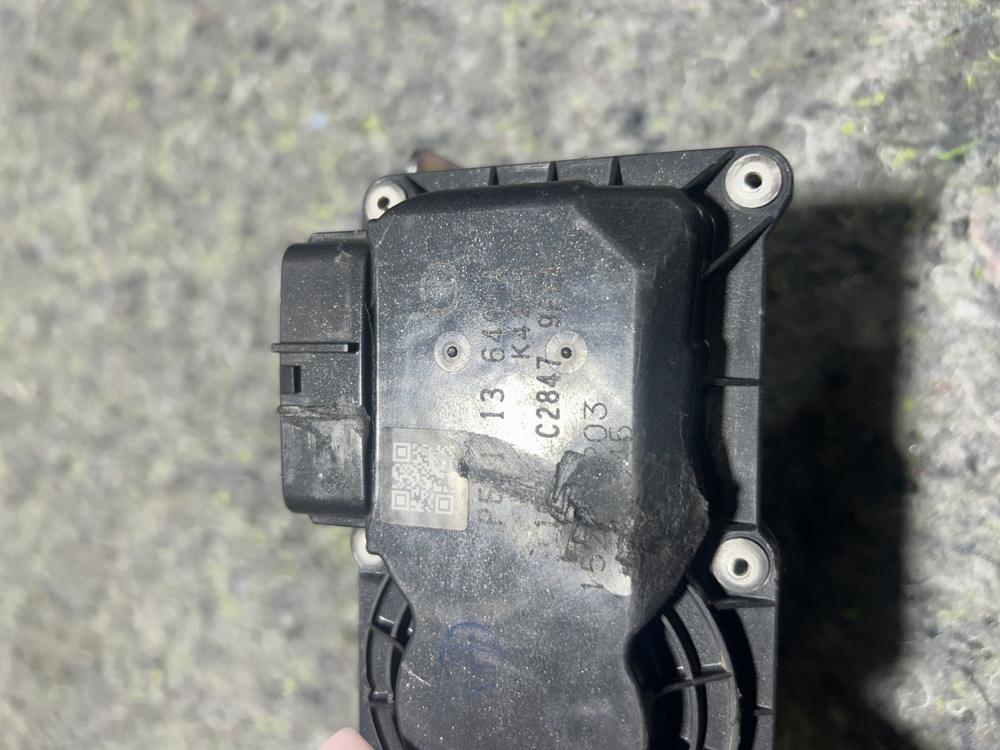 Genuine Throttle Body Assembly Mazda CX-5 2013-2016 2.0L PE01-13-640A OEM – photo 3