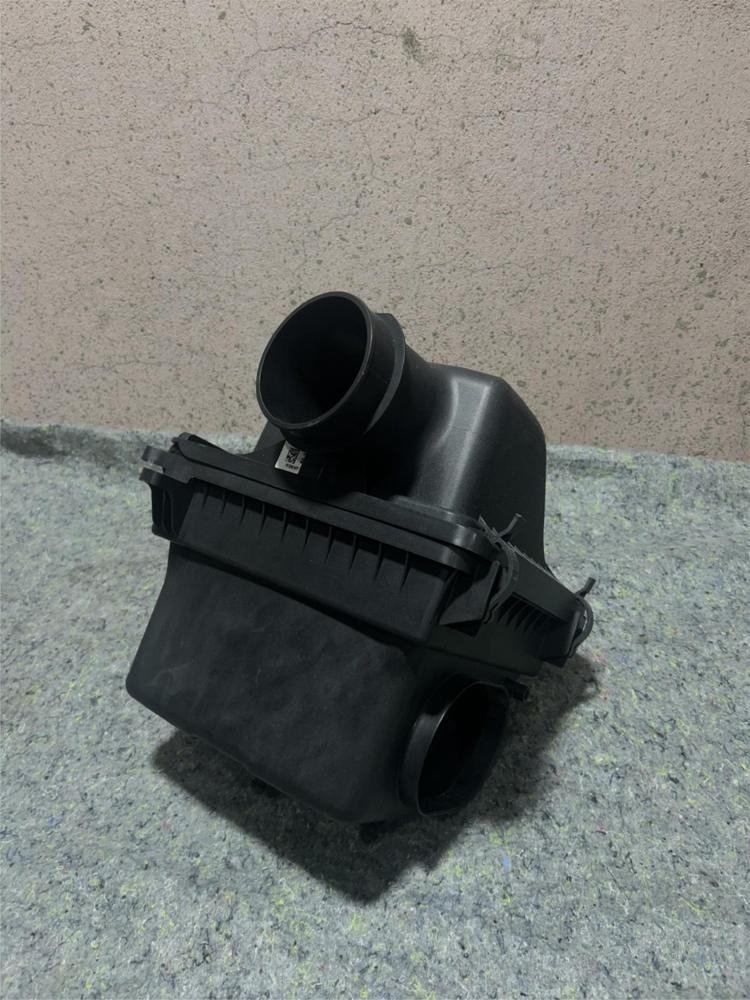 2018 Ford F150 Air Cleaner Box Air Intake Housing JL349600AA – photo 1