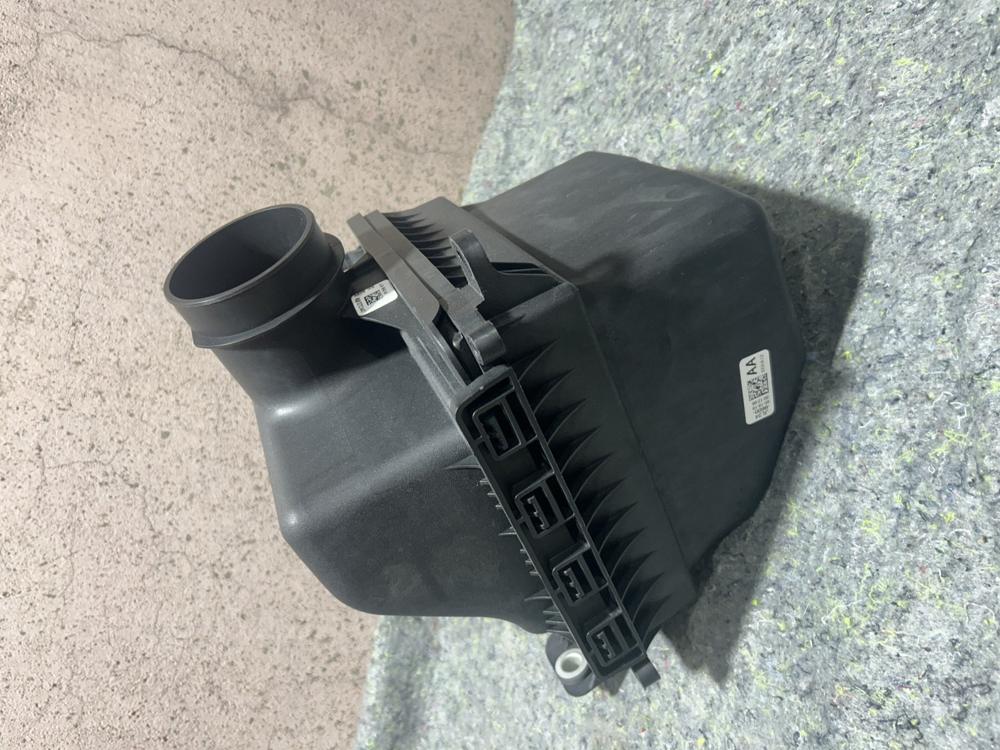 2018 Ford F150 Air Cleaner Box Air Intake Housing JL349600AA – photo 4