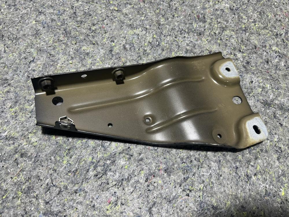 2018-2020 Ford F350 Sd Front Left Bracket Support Cab Fuse Block HC3B-16B268-A – photo 2