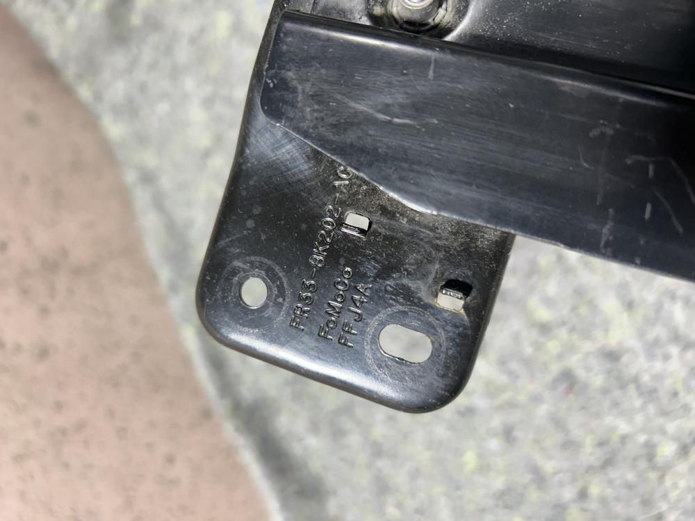 2015-2023 Ford Mustang Radiator Mount Bracket Set & Bar FR338K202AC879 – photo 2