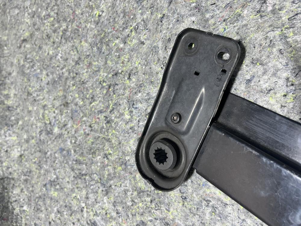 2015-2023 Ford Mustang Radiator Mount Bracket Set & Bar FR338K202AC879 – photo 4