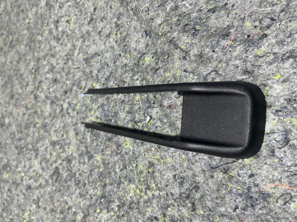 14-20 Infiniti Q50 Rear LH Left Driver Seat Track Corner Cap Trim Cover OEM – photo 2
