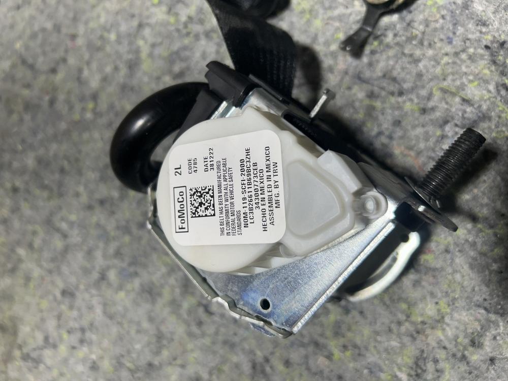 2022-2024 Ford Expedition Rear Right Seat Belt Retractor OEM NOM119SCFI2000 – photo 2