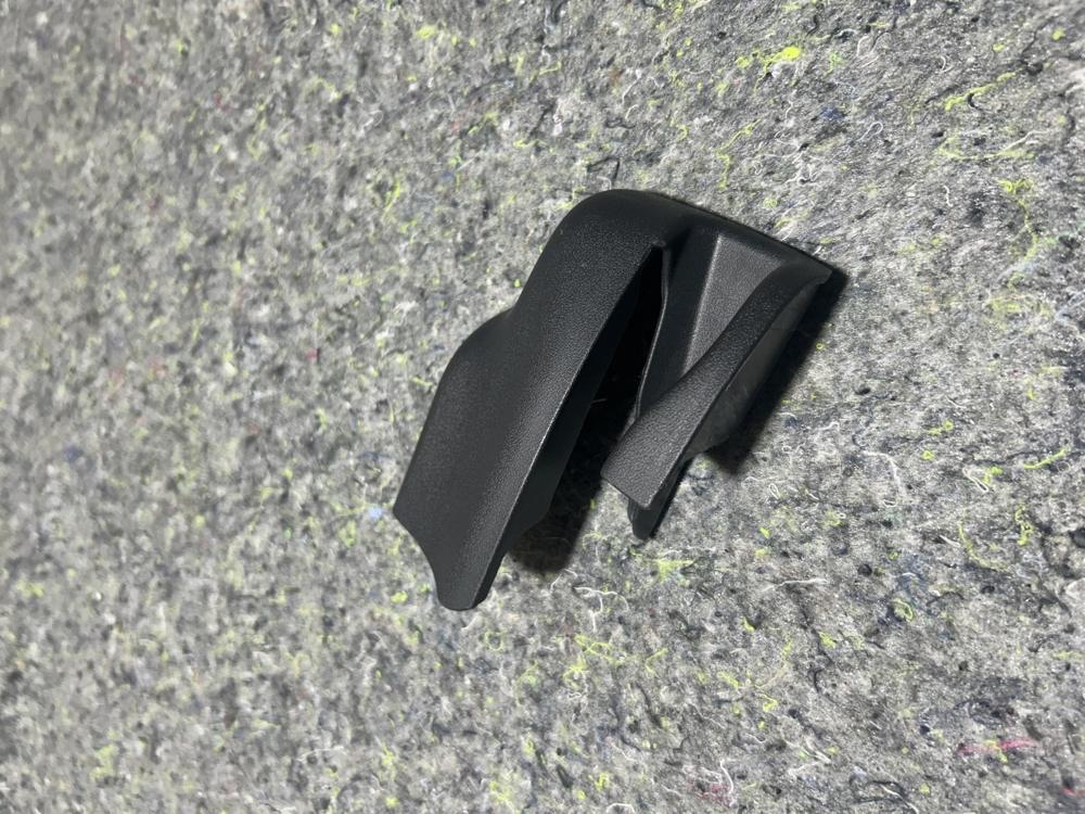14-20 Infiniti Q50 Front Right RH Passenger Side Seat Track Rail Cover Trim OEM – photo 4