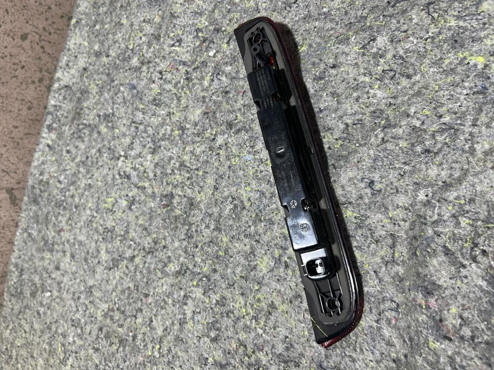 2009 Jeep Patriot High Mounted Stop Lamp 3RD Brake Light Lamp OEM 21276B – photo 2