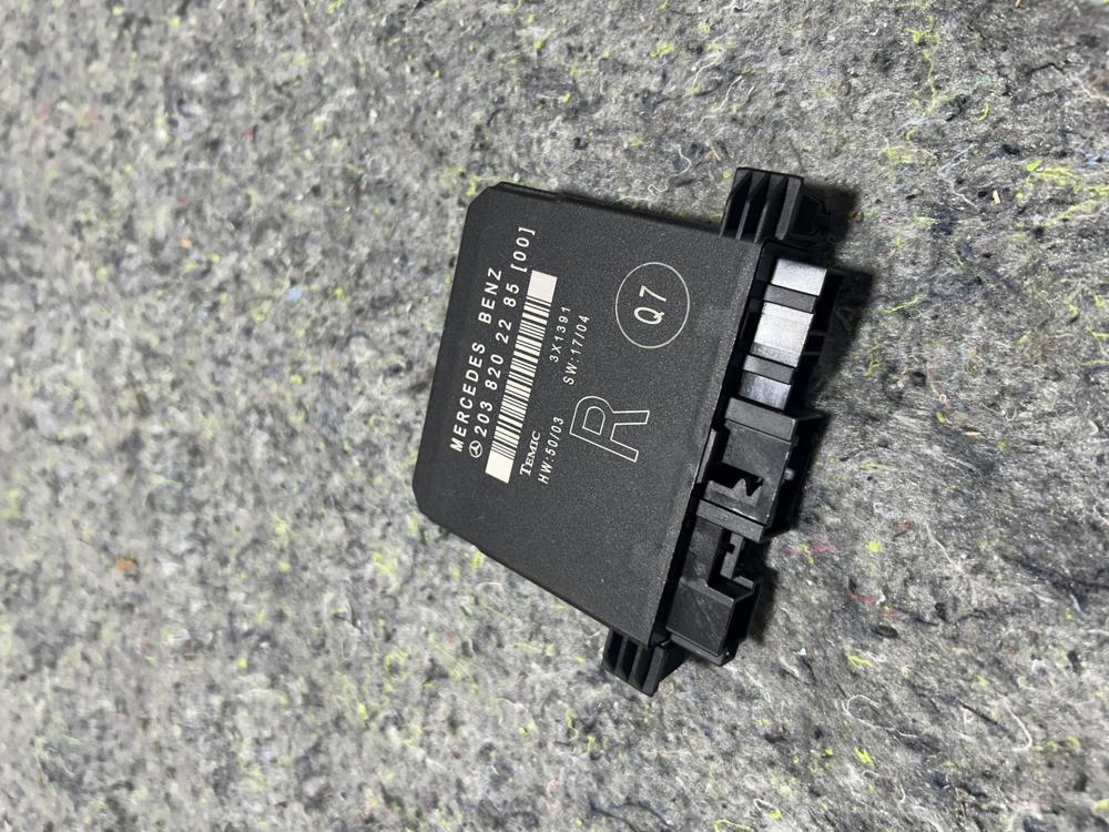 203820228500 Mercedes Electronic Module OEM – photo 2