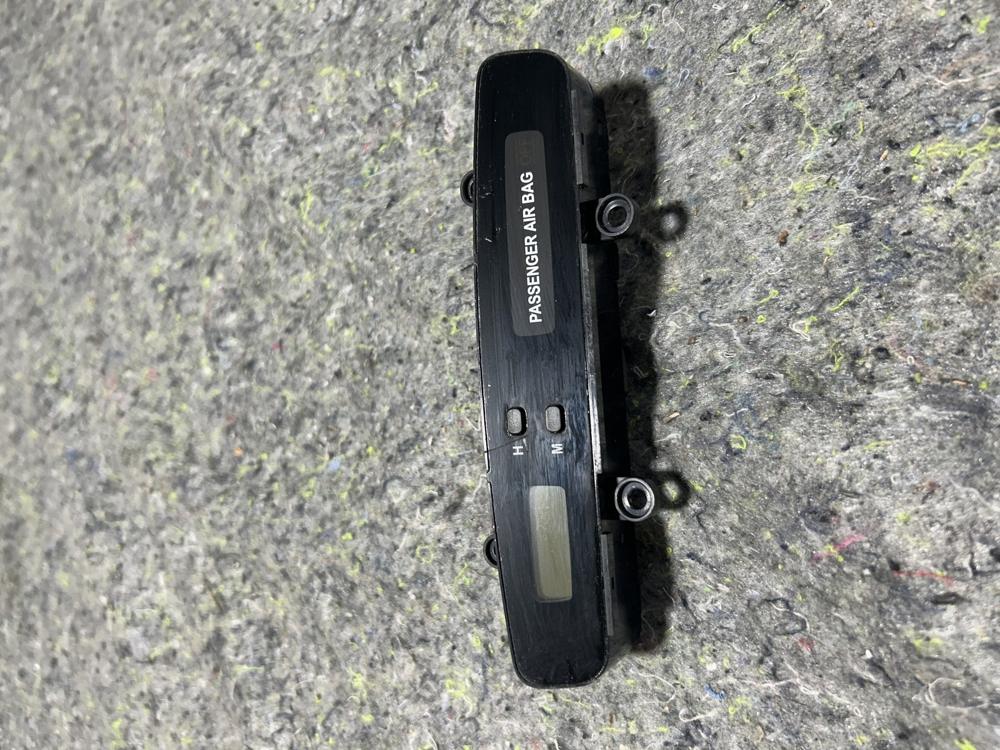 2008-2012 Kia Sedona 61051 Dash Digital Clock 94510-4D400 – photo 3