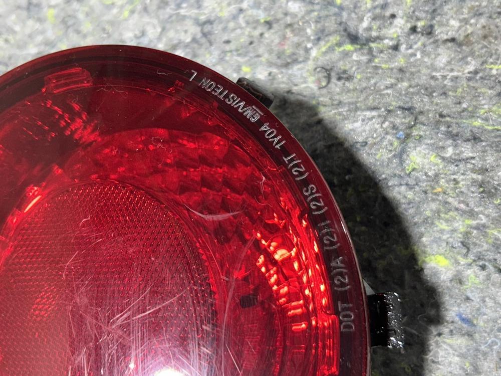 2007 Chevy Corvette C6 OEM Tail Light RH Passenger Inner Outer OEM – photo 4