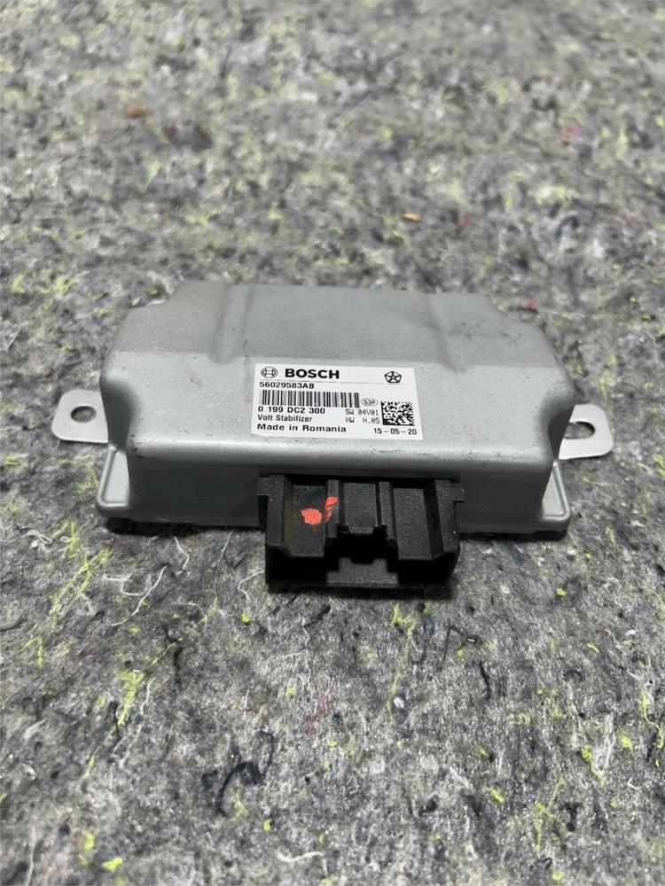 2014-2020 Maserati Ghibli Voltage Inverter Stabilizer OEM 56029583AB OEM – photo 1