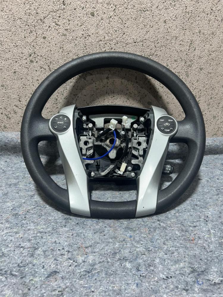 2010-2019 Toyota Prius Steering Wheel W/multifunction Switch Left Side OEM – photo 1