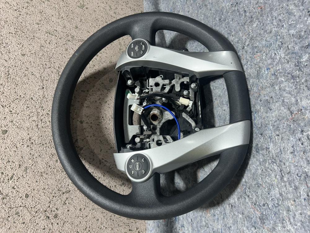 2010-2019 Toyota Prius Steering Wheel W/multifunction Switch Left Side OEM – photo 4