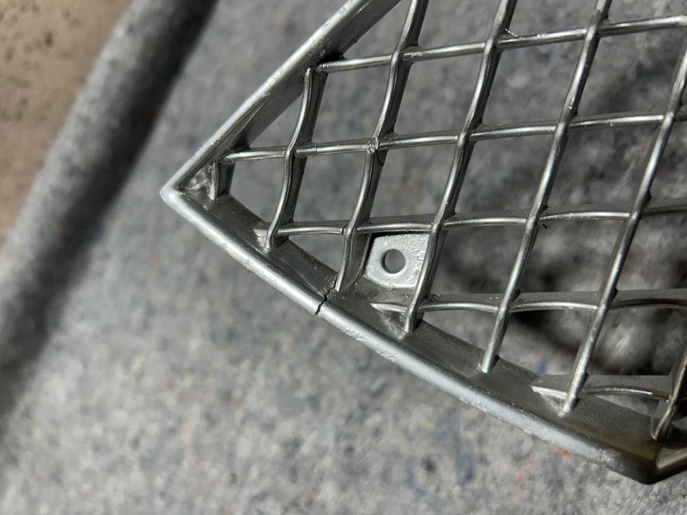 06-13 Bentley Continental Flying Spur Front Bumper Lower Mesh Grill OEM – photo 4