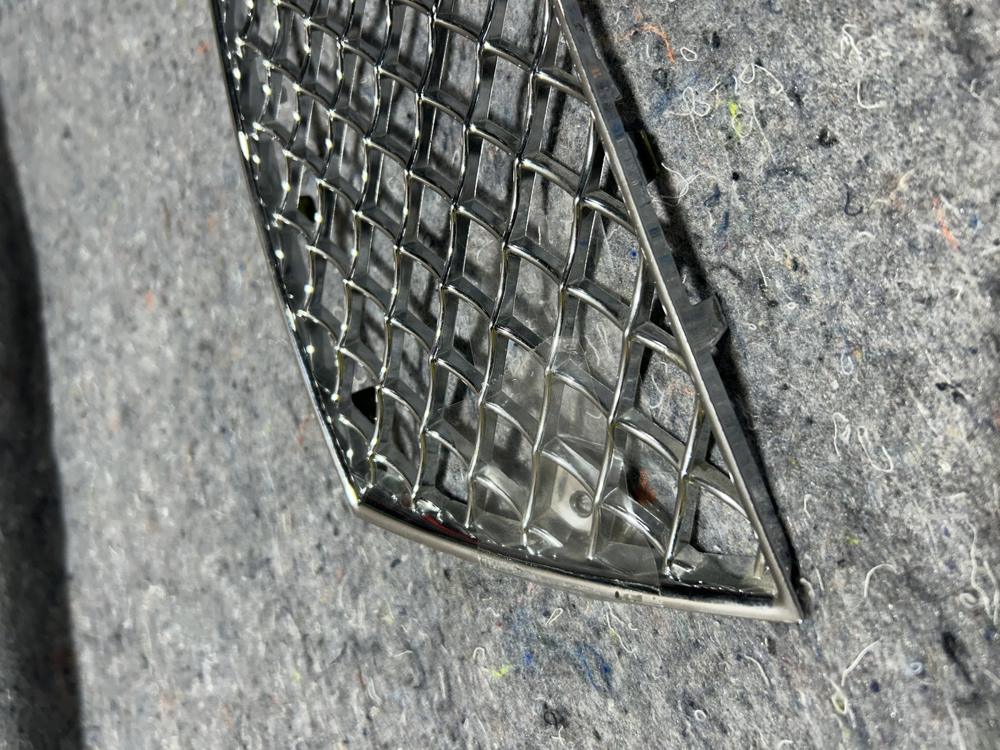 06-13 Bentley Continental Flying Spur Front Bumper Lower Mesh Grill OEM – photo 2