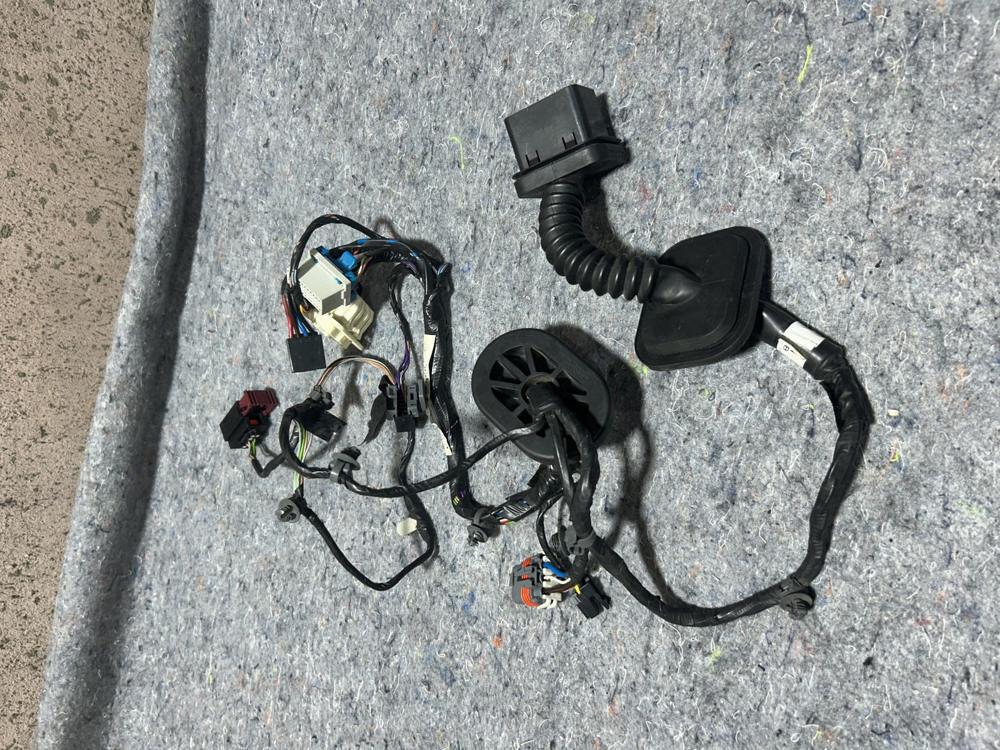 2003 Cadillac CTS 3.2L Left Driver Rear Door Wire Wiring Harness OEM – photo 2